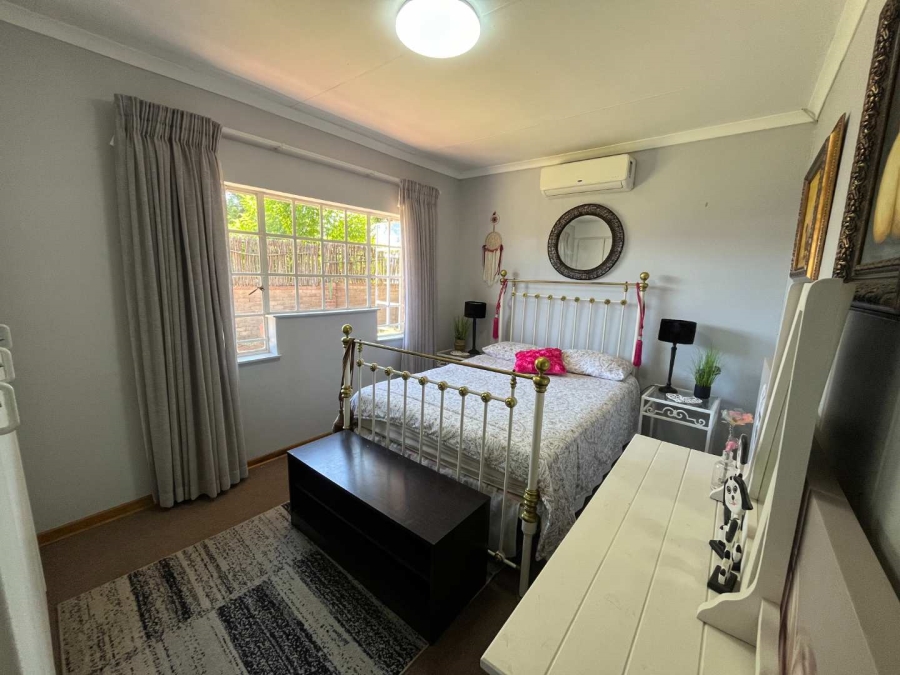 2 Bedroom Property for Sale in Die Rand Northern Cape